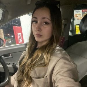 Meet your Posher, Brianne